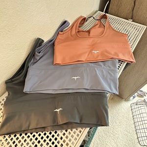 Iwa Company Mikala Crop bundle